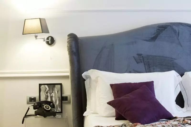 تختخواب و صبحانه Relais Leone