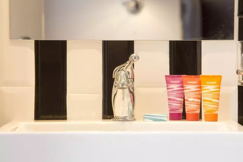 تختخواب و صبحانه Relais Leone