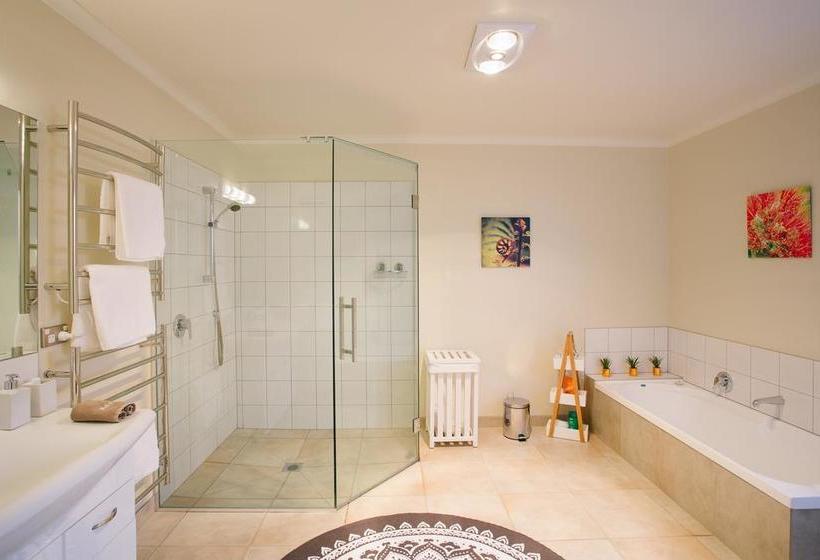 Bed and Breakfast Wanaka Alpine Lodge