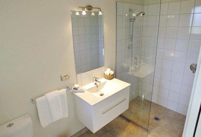 Bed and Breakfast Wanaka Alpine Lodge