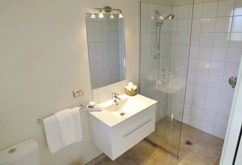 민박 Wanaka Alpine Lodge