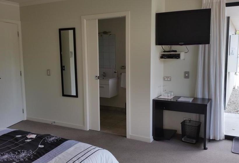 Bed and Breakfast Wanaka Alpine Lodge