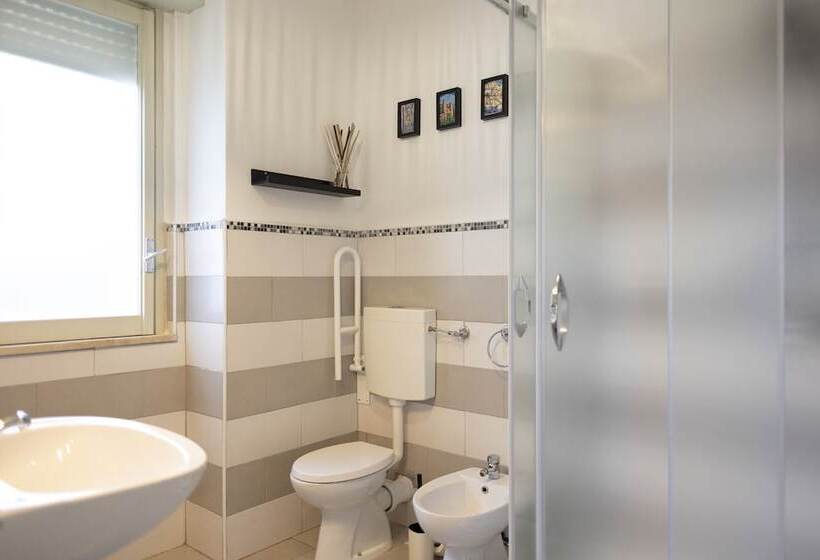 هتل Baronetto B&b