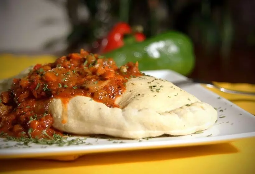 هتل Catedral Casa Cornejo