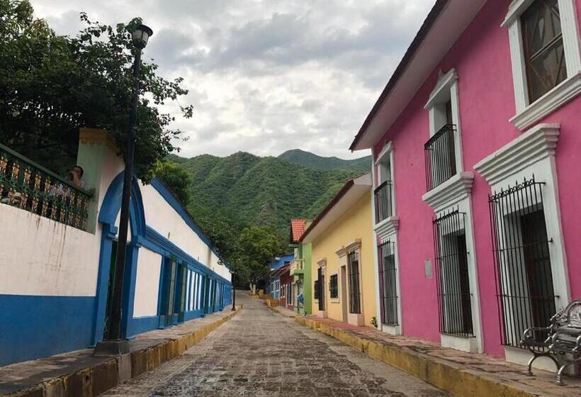 Hotel Copper Canyon Riverside Lodge