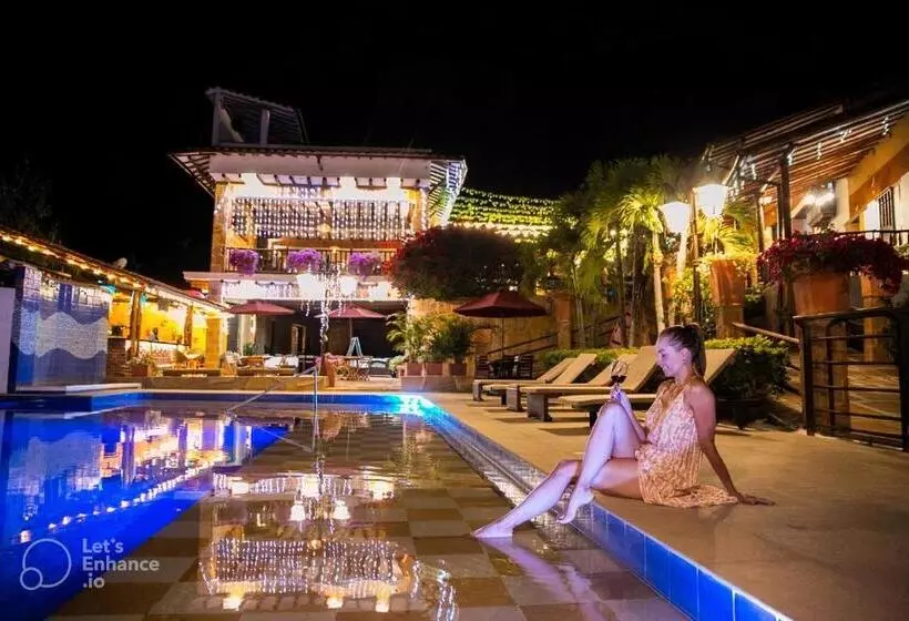 فندق Hicasua Y Centro De Convenciones