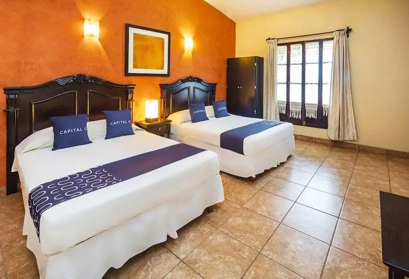 호텔 Hostal El Patio