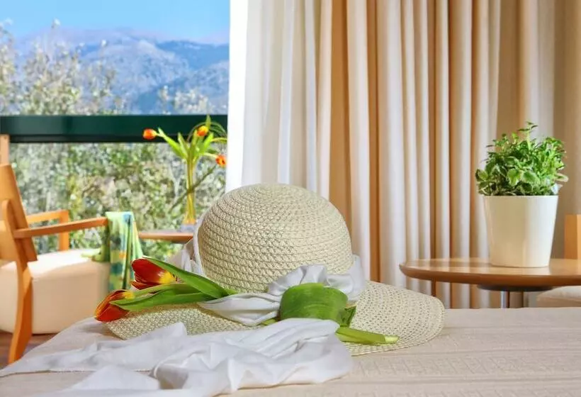 هتل Sirens Beach & Village