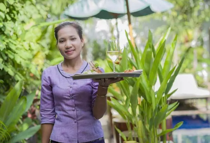 هتل Skor Boutique