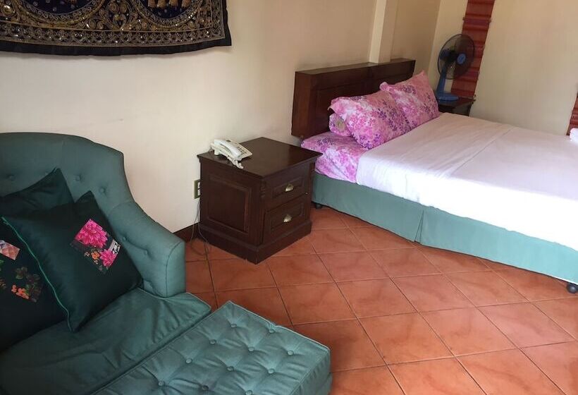 ホテル The Irish Clock