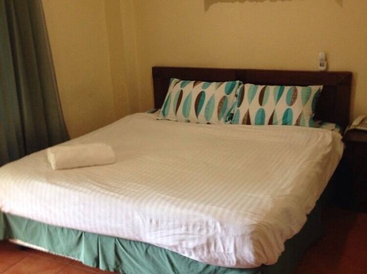 ホテル The Irish Clock