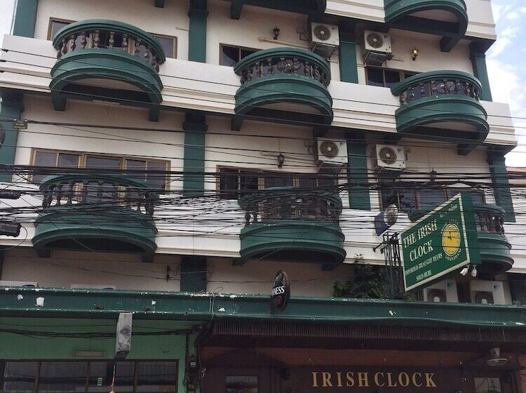 ホテル The Irish Clock