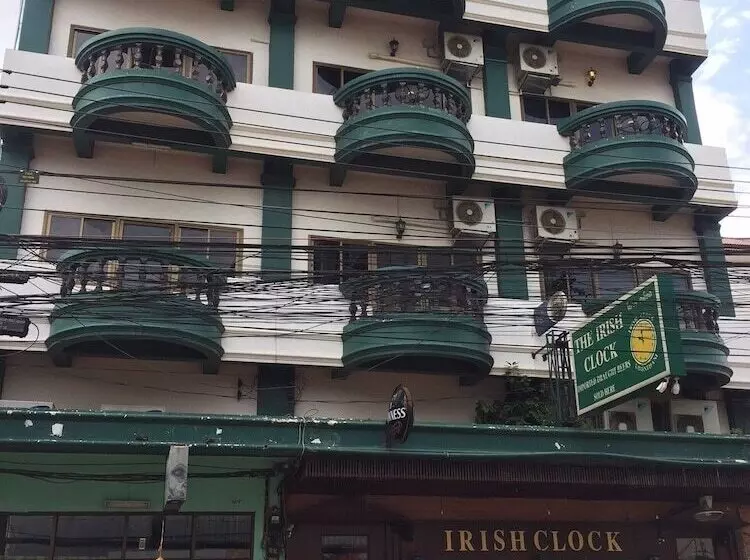 ホテル The Irish Clock