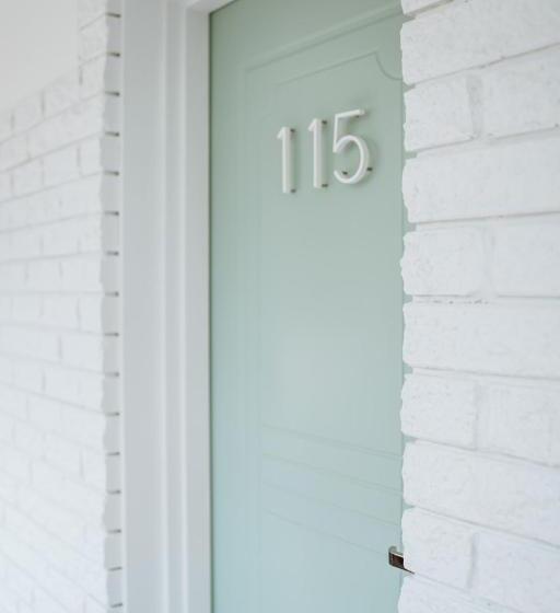 Отель The Lodge Jamberoo