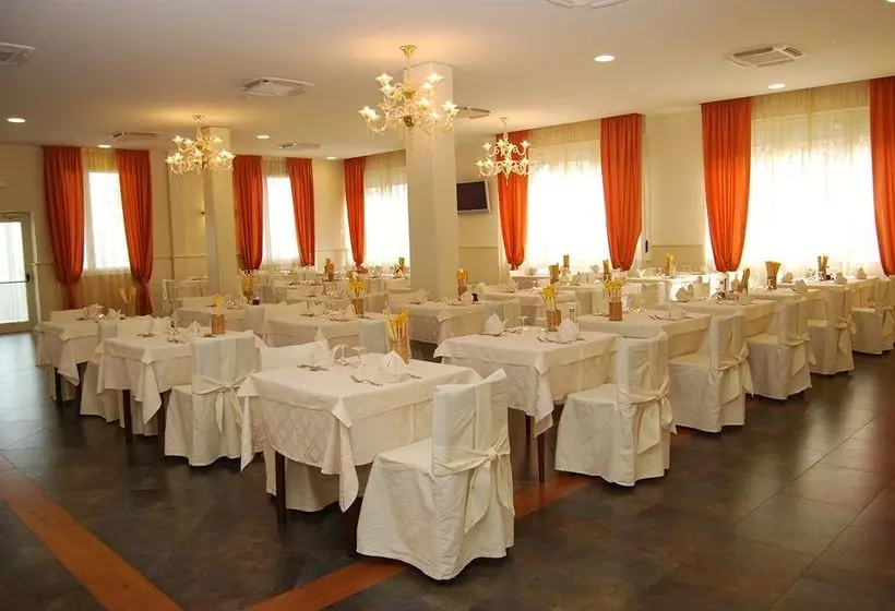 Отель La Chiesaccia  Ristorante