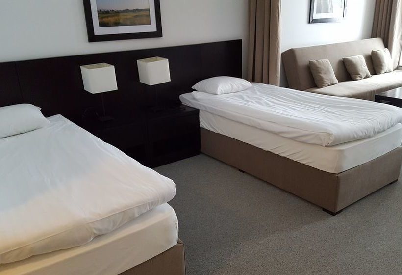 호텔 First  Lindö Park