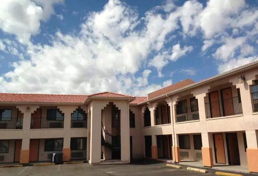 مُتل Luxury Inn