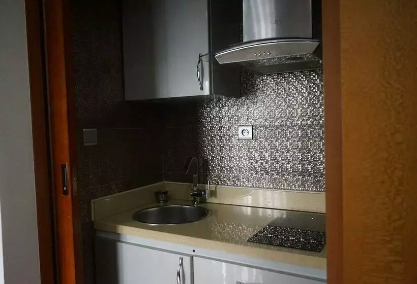 Nomad Suites Residence