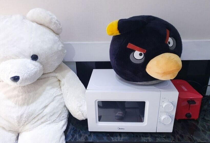 Oppa Hostel Sinchon Hongdae