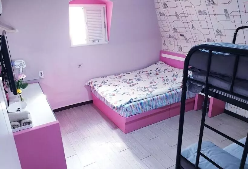Oppa Hostel Sinchon Hongdae