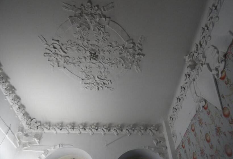 Majatalo Guesthouse La Briosa Nicole