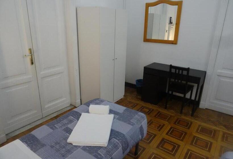 Majatalo Guesthouse La Briosa Nicole