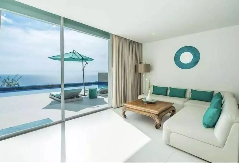渡假胜地 Grand Bleu Ocean View Pool Suite