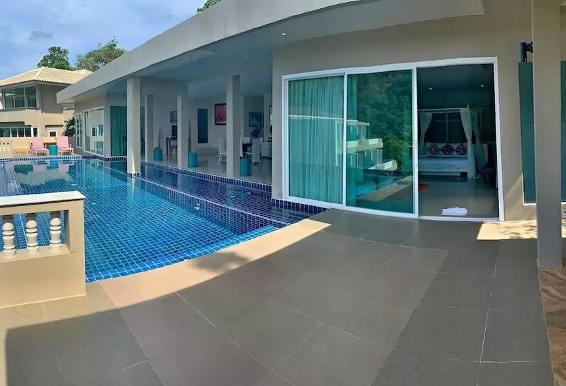 渡假胜地 Grand Bleu Ocean View Pool Suite