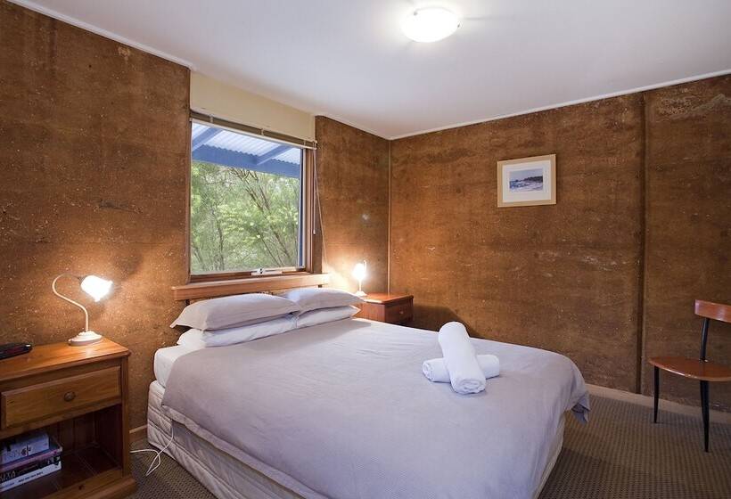 Split Point Cottages