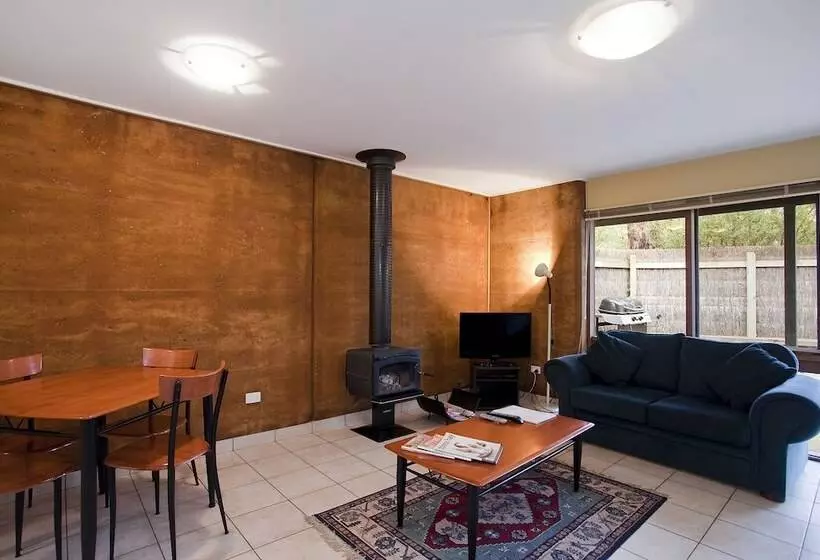 Split Point Cottages