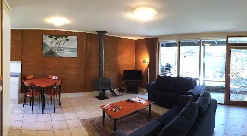 Split Point Cottages