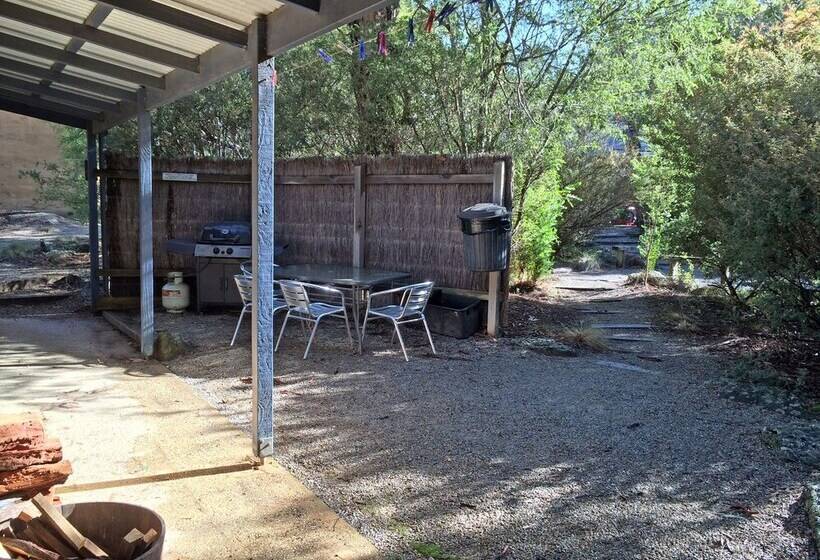 Split Point Cottages