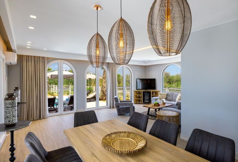 Anemos Luxury Grand Resort