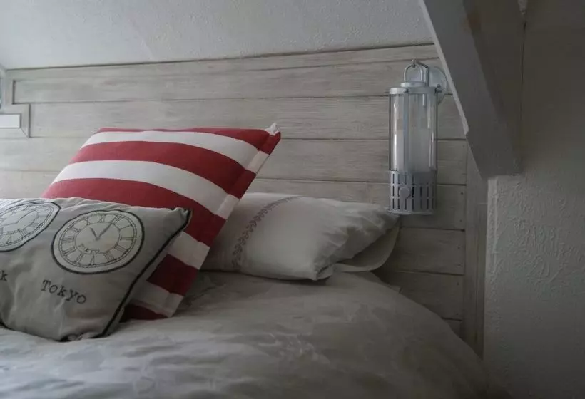 ベッドアンドブレックファースト The Shoalstone