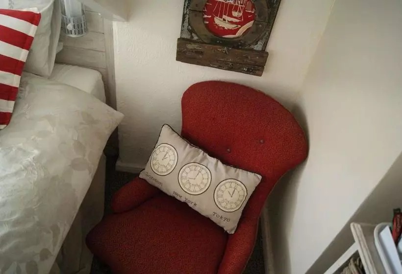 ベッドアンドブレックファースト The Shoalstone