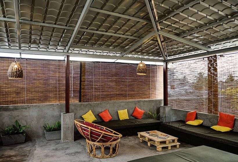 Colombo Beach Hostel