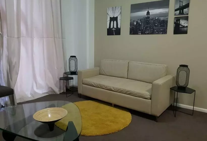 Darling Harbour Apartment