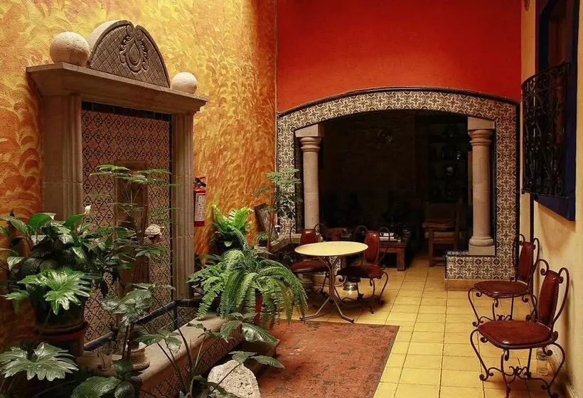 Hostal Casa Castillo Bed & Breakfast