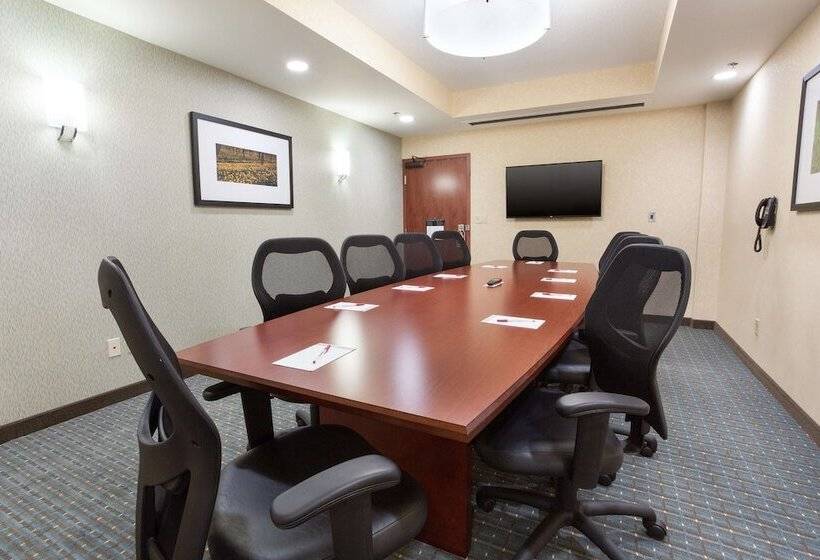 호텔 Drury Inn & Suites Grand Rapids