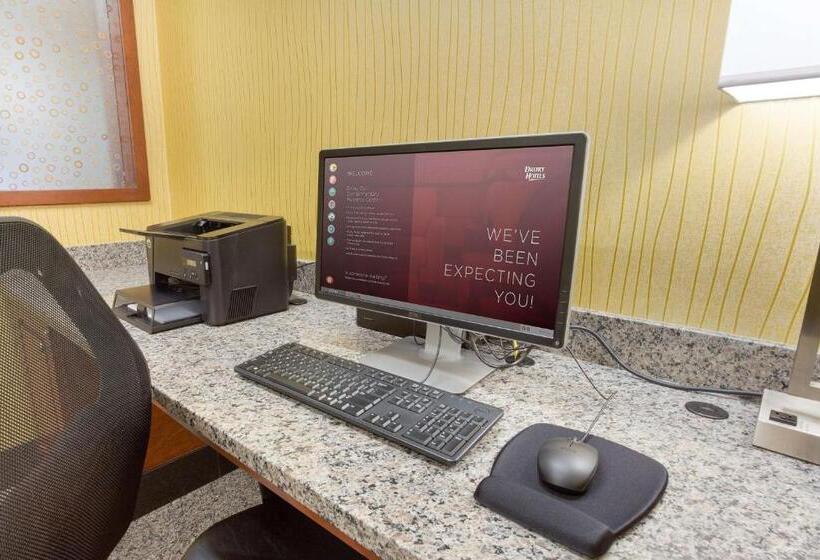 호텔 Drury Inn & Suites Grand Rapids