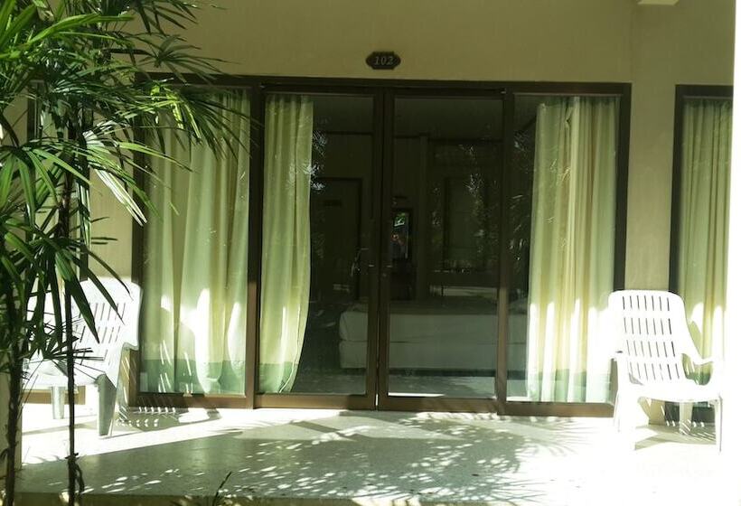 호텔 Jinta City Samui