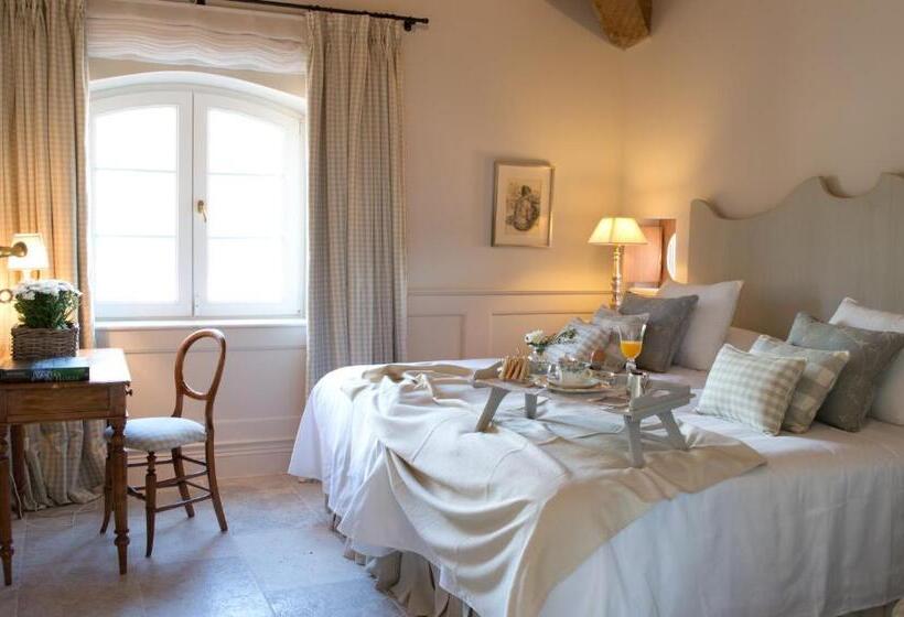 هتل La Casa De Los Tomillares