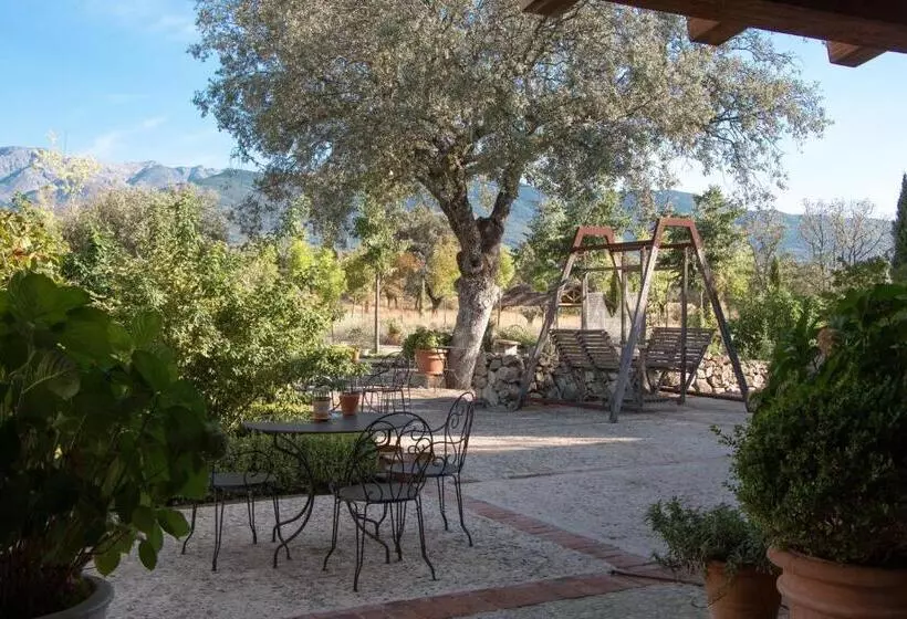 Hotel La Casa De Los Tomillares