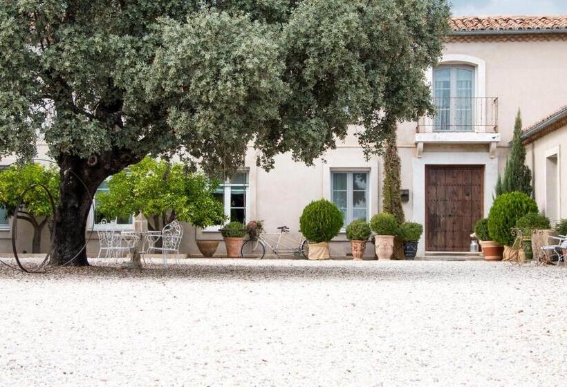 هتل La Casa De Los Tomillares