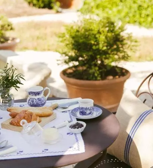 Hotel La Casa De Los Tomillares