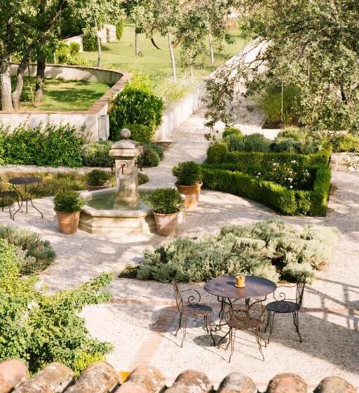 هتل La Casa De Los Tomillares