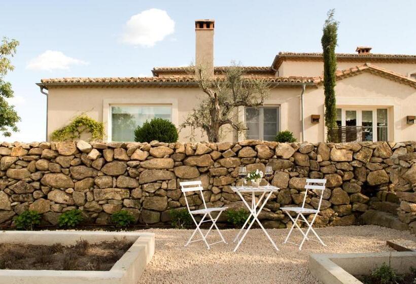 هتل La Casa De Los Tomillares