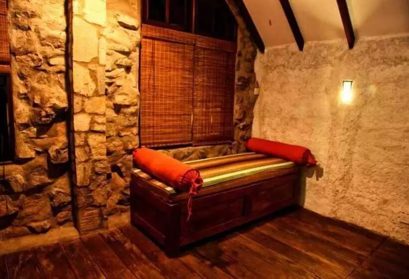 Hotel The Mount Royal