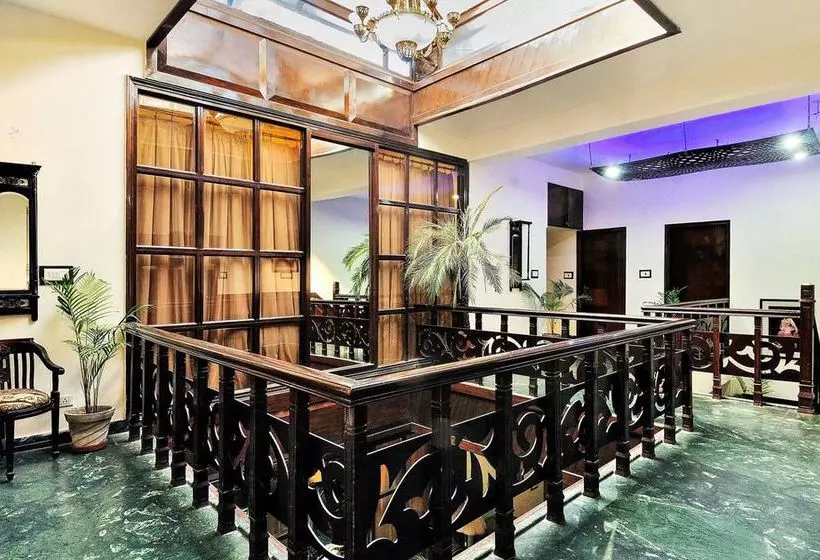 Hotell Fabexpress Multitech