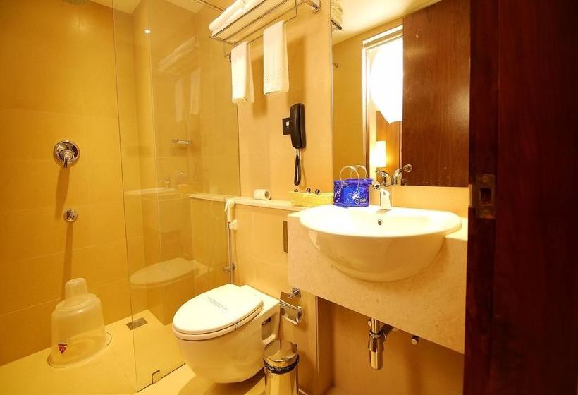 Hotel Oyo Premium Kakkanad Civil Station